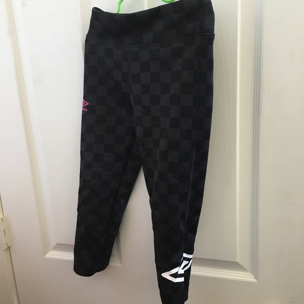 FINAL MARKDOWN Girls umbro workout bottoms medium